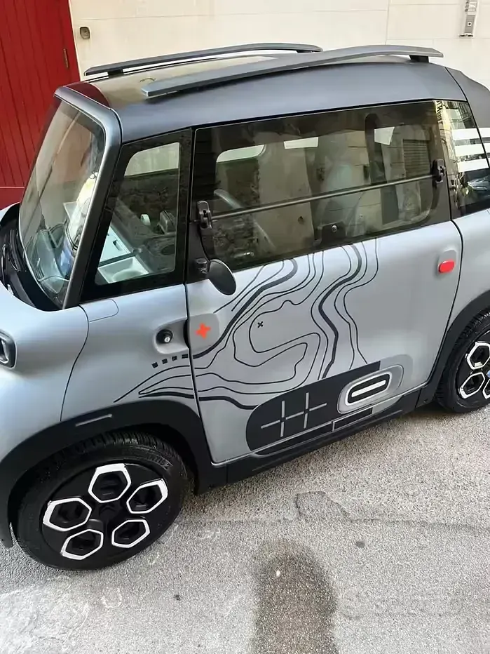 Usata Citroën AMI 2022 Grigio Berlina