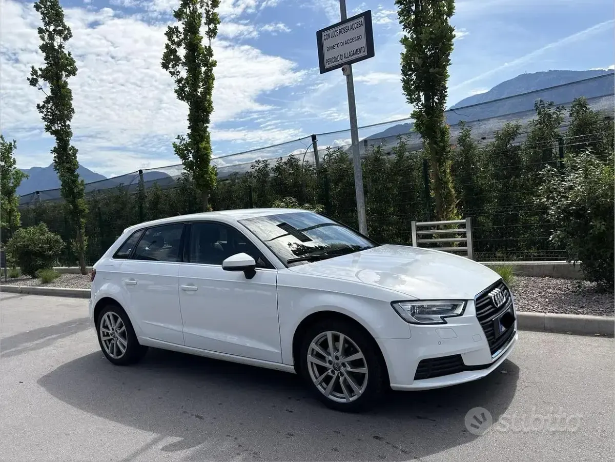 Usata Audi A3 Sport 116 CV (85 kW) 2019 Bianco Berlina