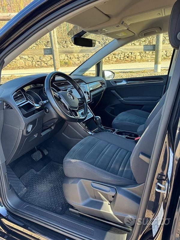 Usata VW Touran Executive 150 CV (110 kW) 2019 Nero Monovolume