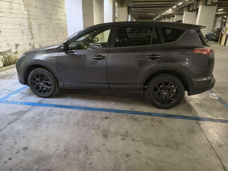 Usata Toyota RAV4 Hybrid 155 CV (114 kW) 2018 SUV