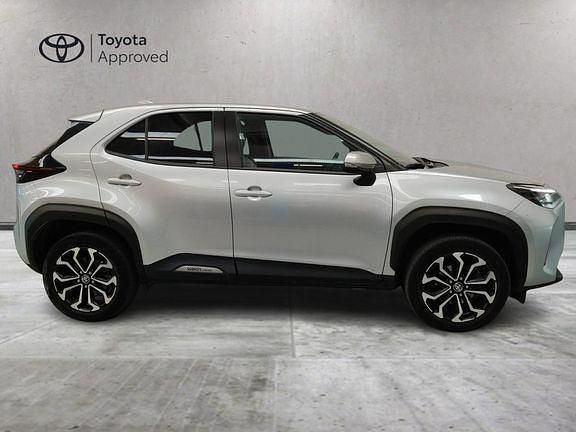 Usata Toyota Yaris Cross Trend 116 CV (85 kW) 2022 Grigio SUV