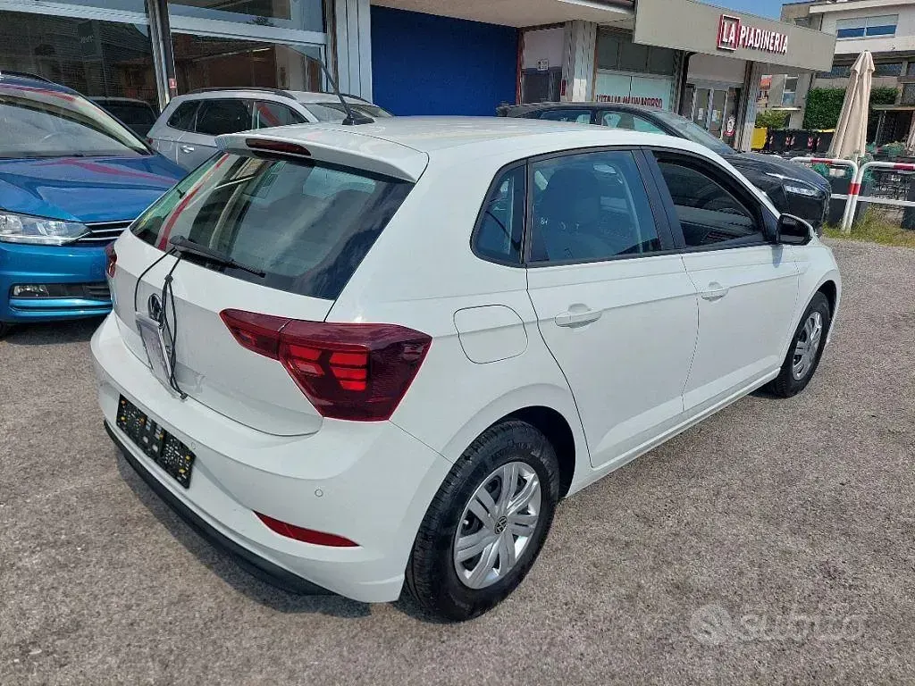 Usata VW Polo 80 CV (58 kW) 2022 Bianco pastello Utilitaria