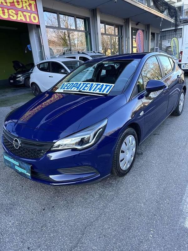 Usata Opel Astra Active 101 CV (74 kW) 2017 Other Berlina