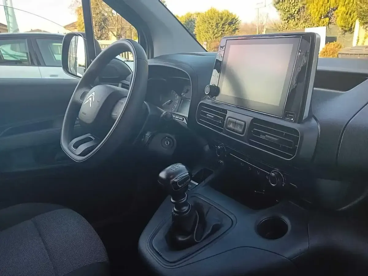 Usata Citroën Berlingo 102 CV (75 kW) 2023 Bianco Monovolume
