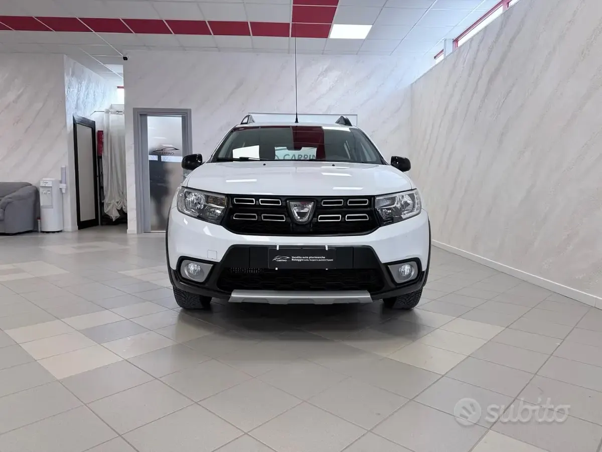 Usata Dacia Sandero Stepway 90 CV (66 kW) 2017 Bianco Berlina