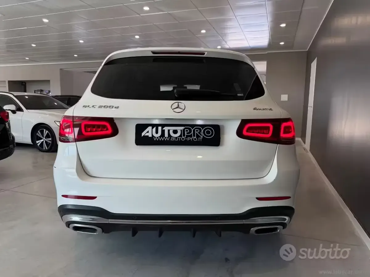 Usata Mercedes GLC200 Premium 163 CV (119 kW) 2019 Bianco SUV