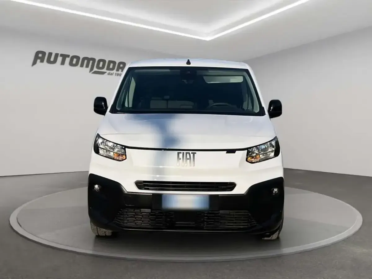 Usata Fiat e-Doblò 61 kW (84 CV) 2024 Bianco Monovolume