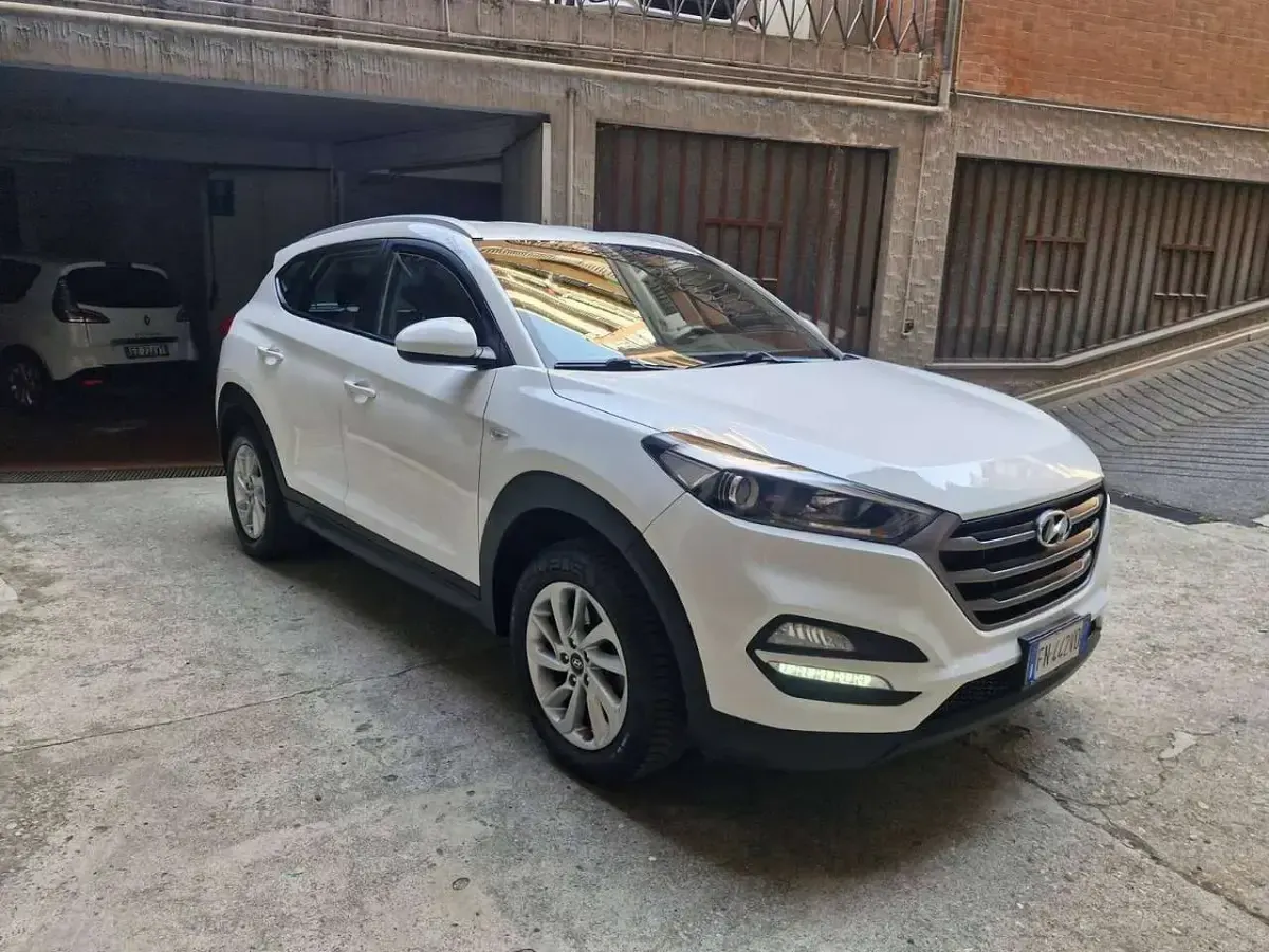 Usata Hyundai Tucson Comfort 132 CV (97 kW) 2018 Bianco SUV