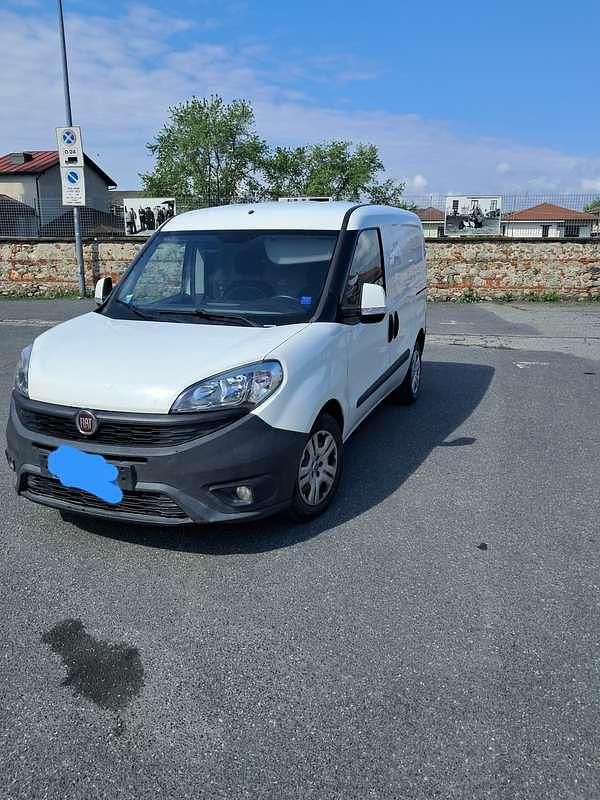 Usata Fiat Doblò Active 105 CV (77 kW) 2015 Monovolume