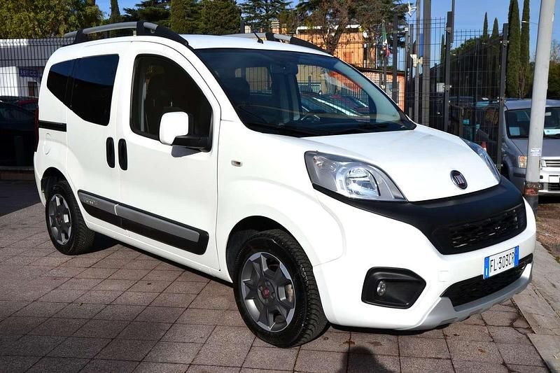 Usata Fiat Qubo Trekking 80 CV (58 kW) 2017 Bianco Monovolume