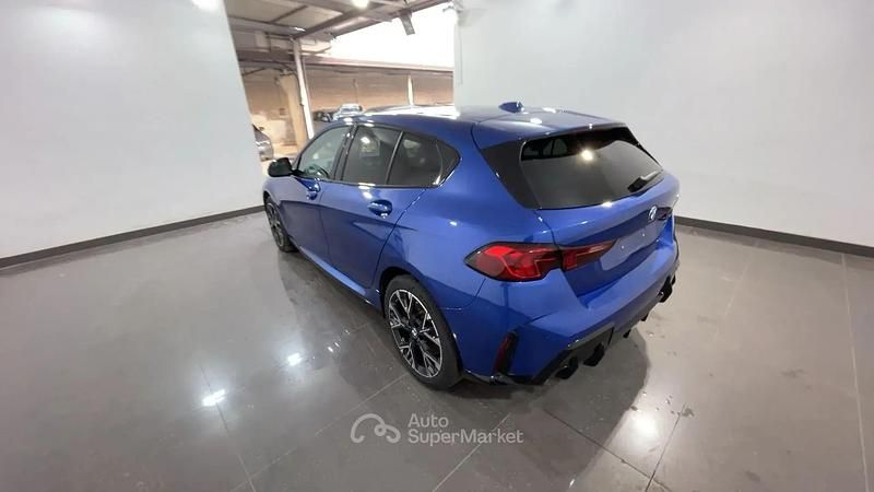 Usata BMW 118 M Sport 150 CV (110 kW) 2025 Blu/azzurro Utilitaria