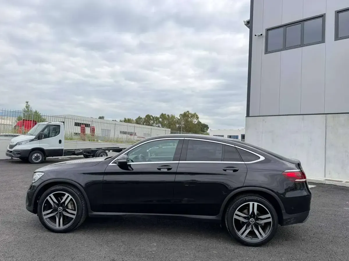 Usata Mercedes GLC400d Executive 330 CV (242 kW) 2021 Other SUV
