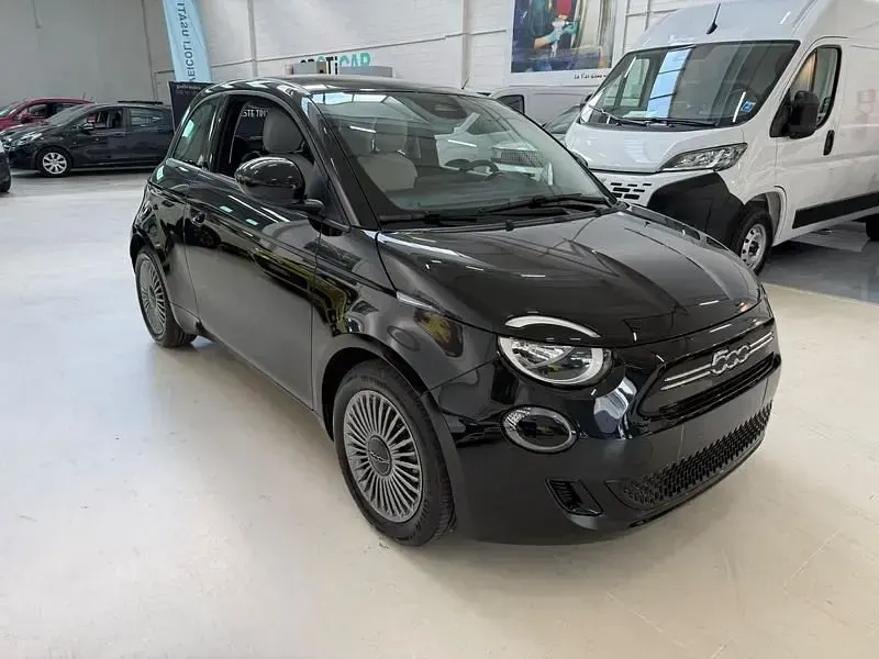 Usata Fiat 500 Icon 65 CV (47 kW) 2026 Utilitaria