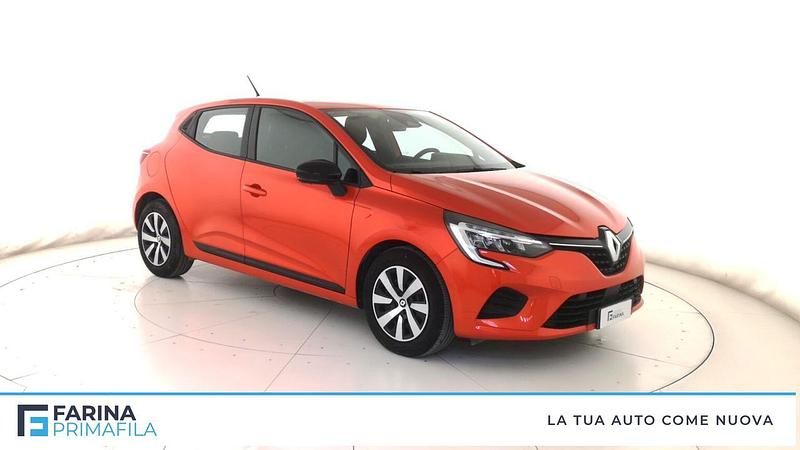 Usata Renault Clio V Equilibre 101 CV (74 kW) 2023 Arancione Berlina
