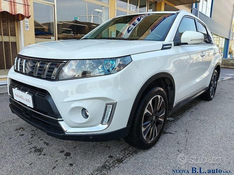 Usata Suzuki Vitara 112 CV (82 kW) 2019 Bianco SUV