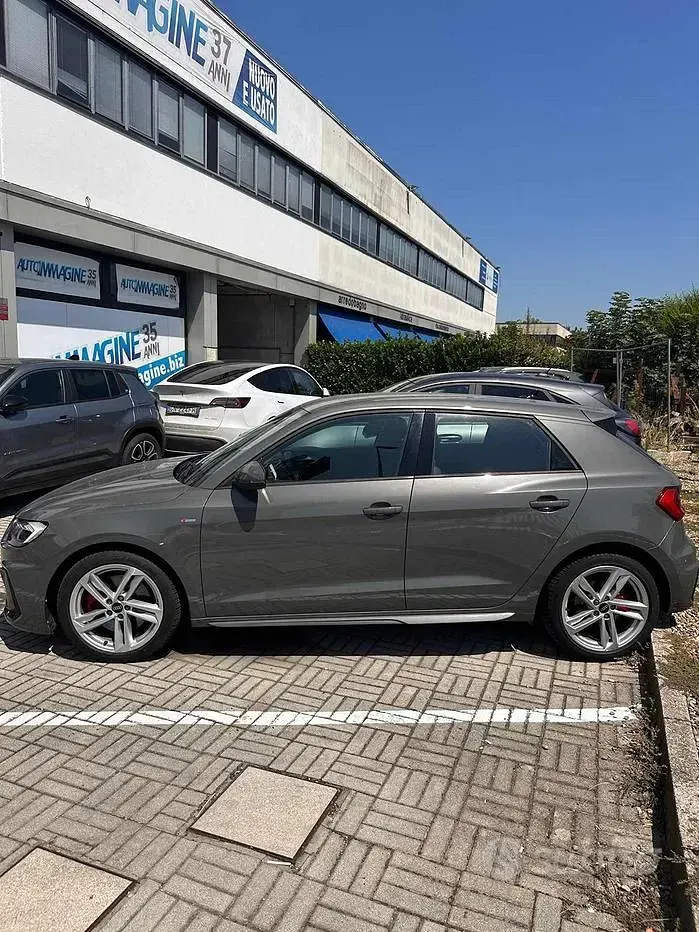 Usata Audi A1 S-Line 150 CV (110 kW) 2021 Grigio SUV