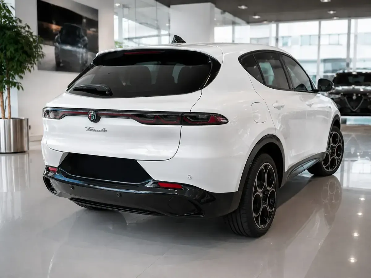Usata Alfa Romeo Tonale Veloce 131 CV (96 kW) 2024 Bianco SUV