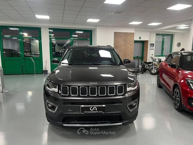 Usata Jeep Compass Limited 140 CV (102 kW) 2018 Grigio SUV