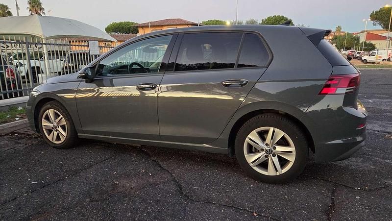 Usata VW Golf VII Life 150 CV (110 kW) 2020 Grigio Berlina