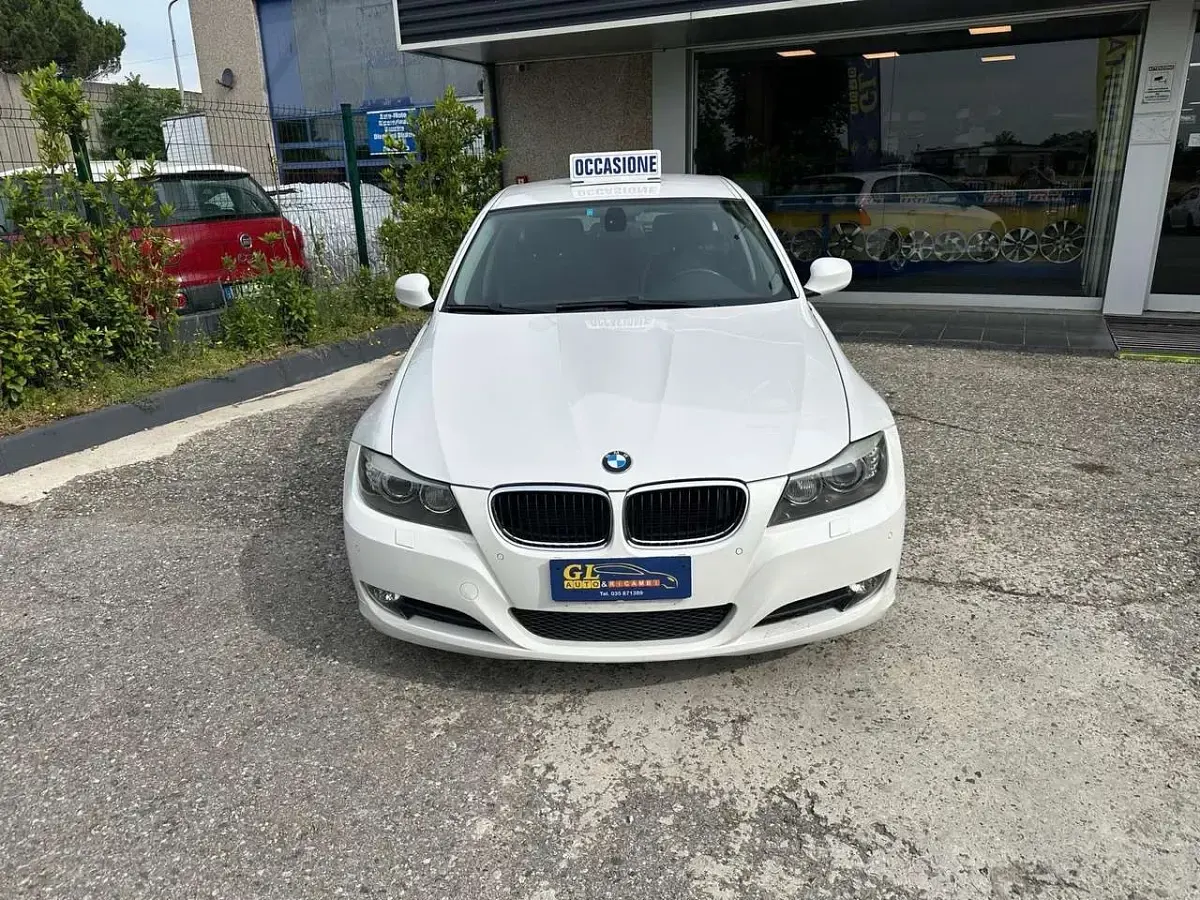 Usata BMW 320 177 CV (130 kW) 2009 Bianco Station wagon