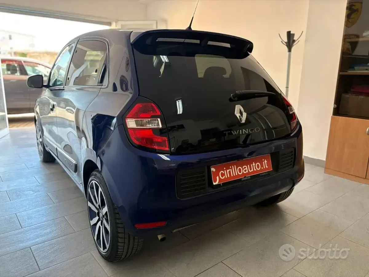 Usata Renault Twingo 90 CV (66 kW) 2016 Viola Utilitaria