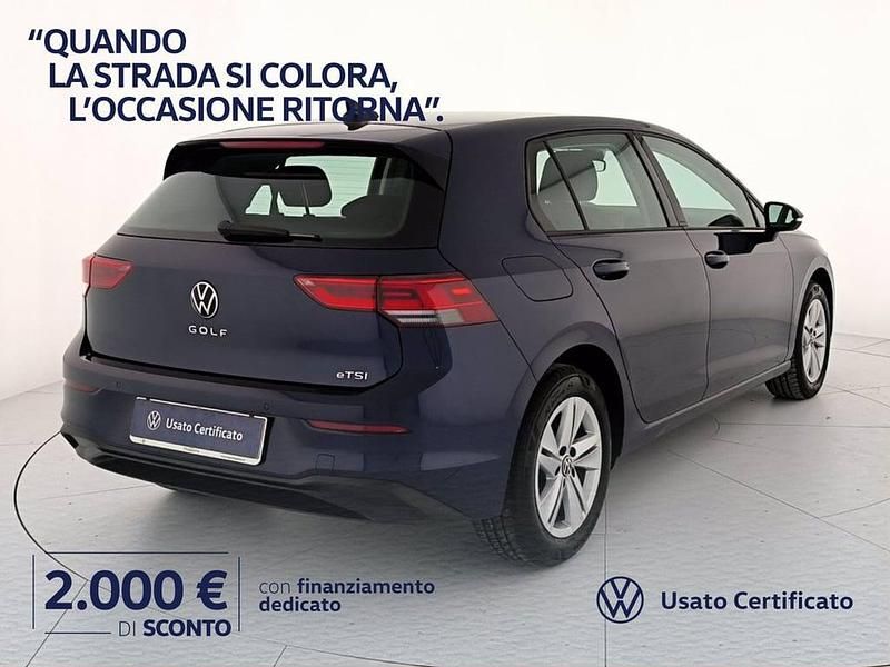 Brugt VW Golf VIII Life 110 HK (80 kW) 2023 Blå Sedan