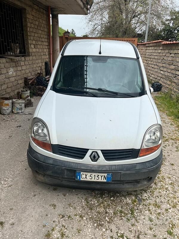 Usata Renault Kangoo 58 CV (42 kW) 2006 Monovolume