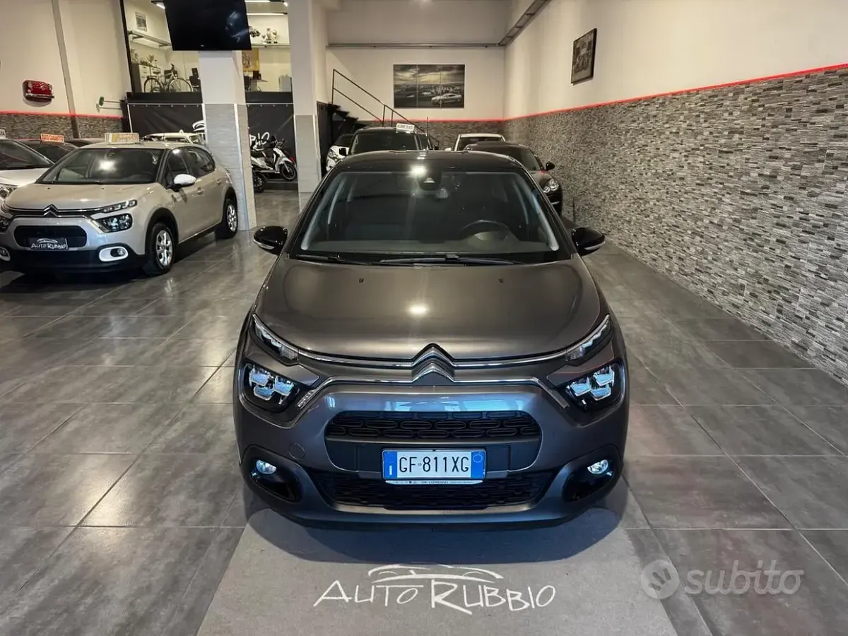 Usata Citroën C3 Shine 102 CV (75 kW) 2021 Grigio Utilitaria