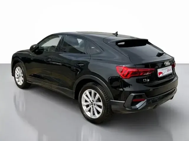 Usata Audi Q3 Sportback Business Plus 150 CV (110 kW) 2021 Nero mito metallizzato SUV