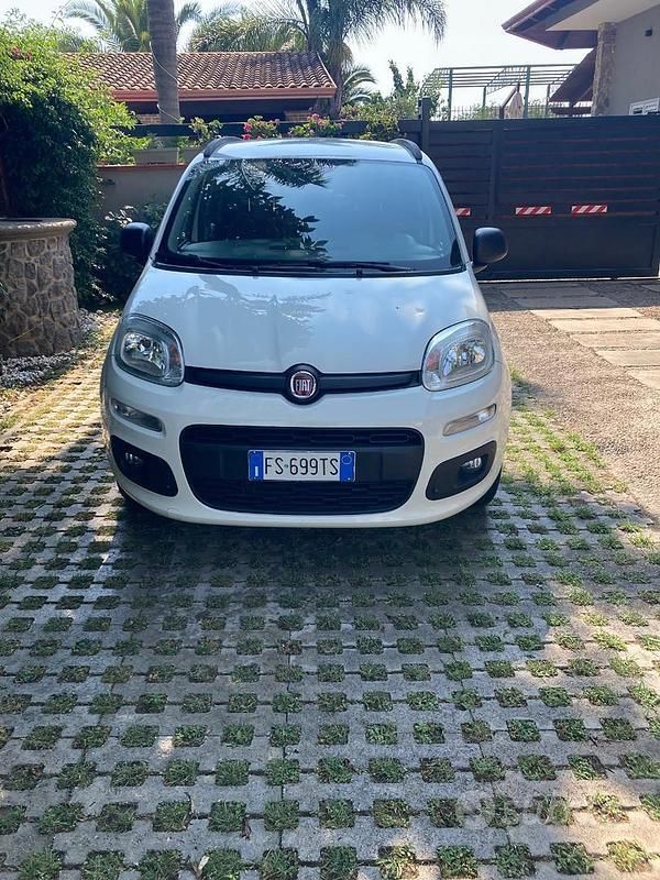 Usata Fiat Panda 80 CV (58 kW) 2018 Utilitaria