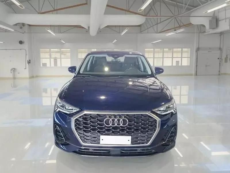 Usata Audi Q3 Sportback Business Plus 150 CV (110 kW) 2022 Blu SUV