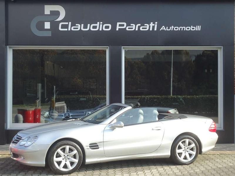 Usata Mercedes SL350 245 CV (180 kW) 2003 Argento Cabrio