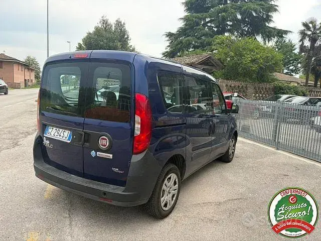 Usata Fiat Doblò Easy 105 CV (77 kW) 2015 Bluazzurro Monovolume