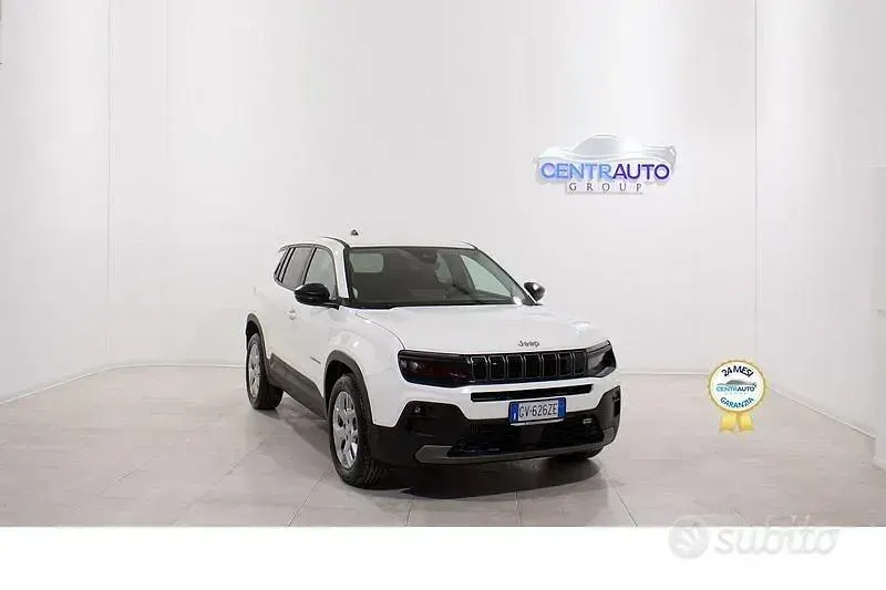 Usata Jeep Avenger Longitude 101 CV (74 kW) 2024 Bianco SUV