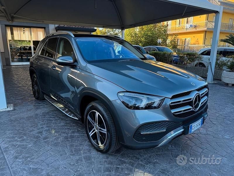 Grigio selenite Usata 2022 Mercedes GLE300 Premium Tre volumi | 45.800 € (Super prezzo) - Immagine 1/4