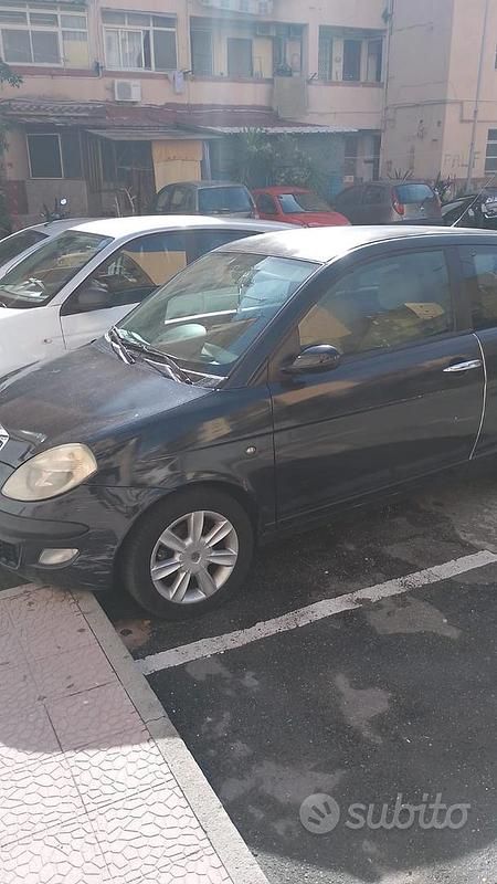 Nero Usata 2005 Lancia Ypsilon Due volumi | 2700 € - Immagine 1/4