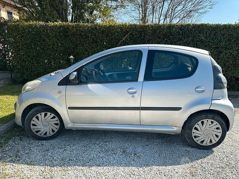 Usata Citroën C1 68 CV (50 kW) 2006 Grigio Utilitaria