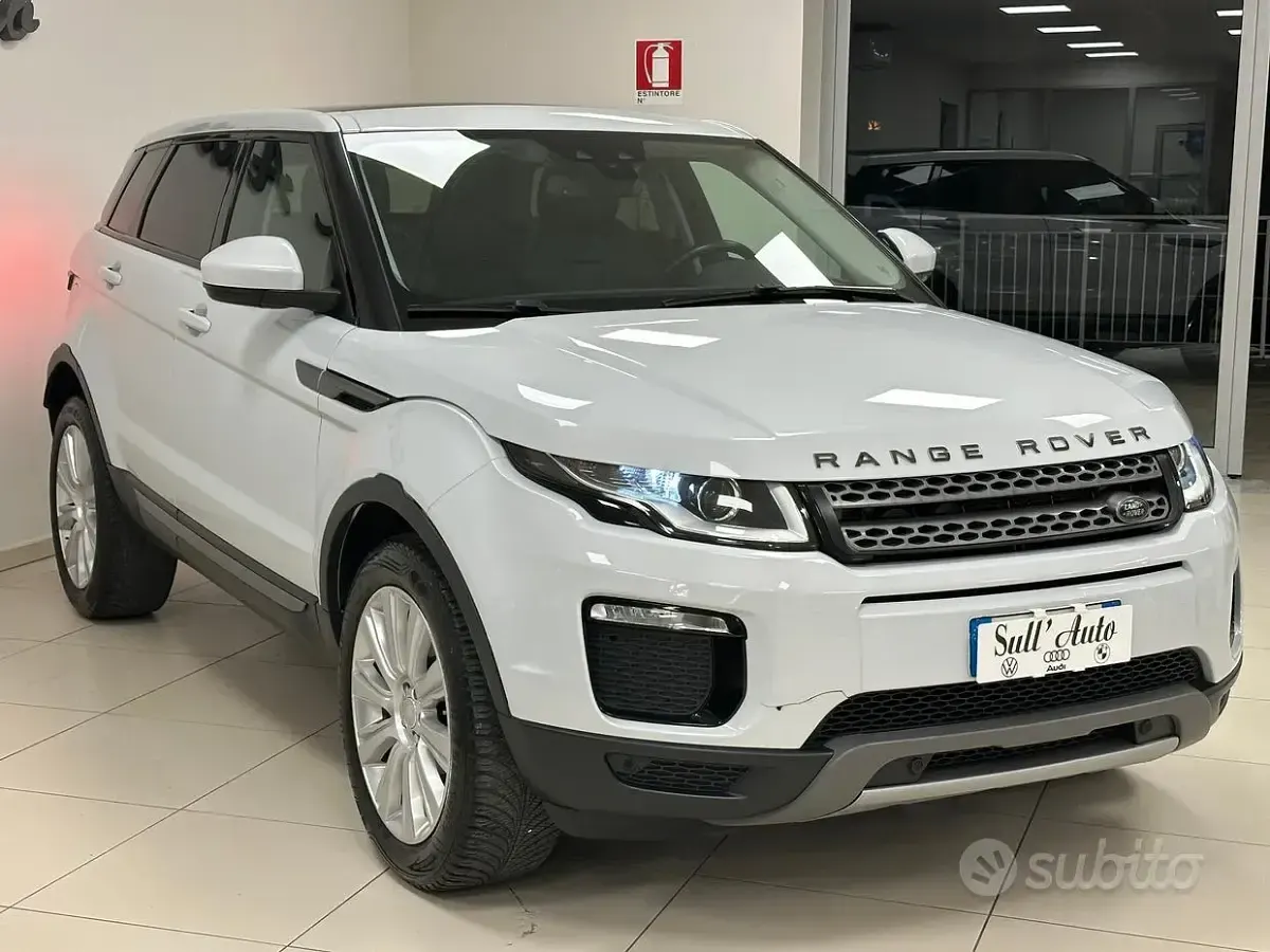 Usata Land Rover Range Rover evoque 150 CV (110 kW) 2019 Bianco SUV
