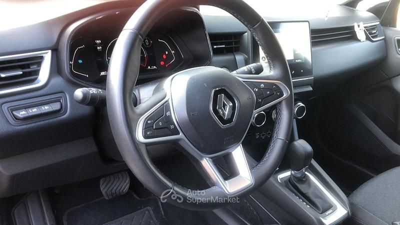 Usata Renault Clio V 140 CV (102 kW) 2022 Nero Berlina