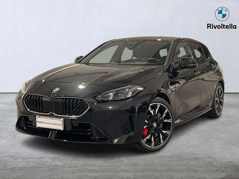 Usata BMW 118 Comfort Edition 150 CV (110 kW) 2024 Black sapphire metallizzato Utilitaria