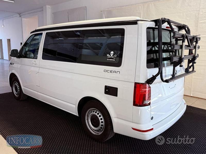 Usata VW California California 150 CV (110 kW) 2022 Bianco pastello Furgone