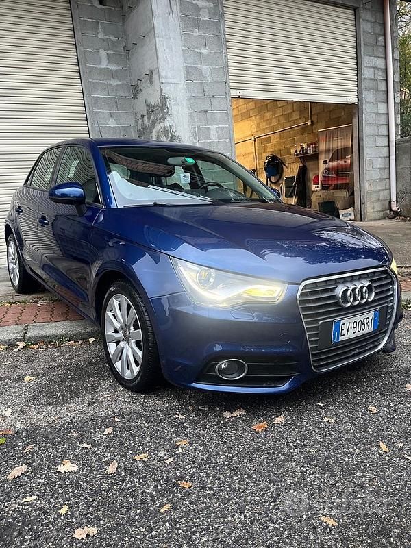 Usata Audi A1 Attraction 90 CV (66 kW) 2014 Blu Berlina