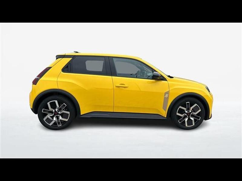 Nuova Renault 5 E-Tech Urban 88 kW (120 CV) 2026 Giallo
