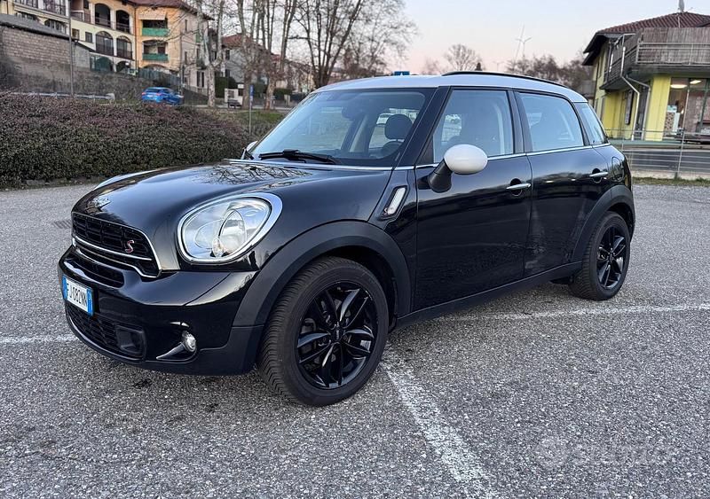 Usata Mini Cooper SD Countryman Business 143 CV (105 kW) 2015 Nero SUV