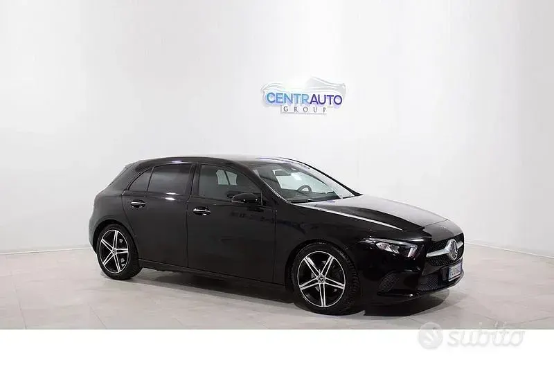 Usata Mercedes A200 163 CV (119 kW) 2020 Nero Berlina