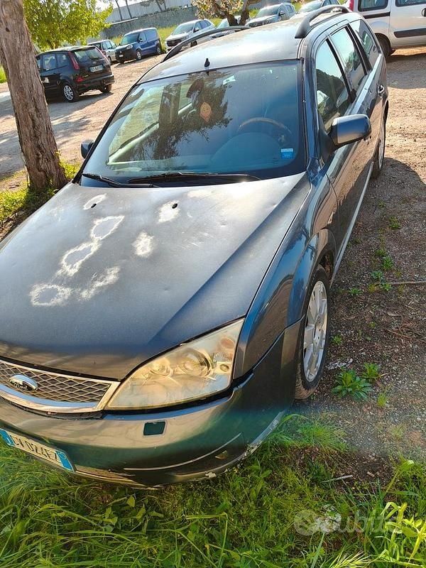 Usata Ford Mondeo 155 CV (114 kW) 2005 Blu Station wagon