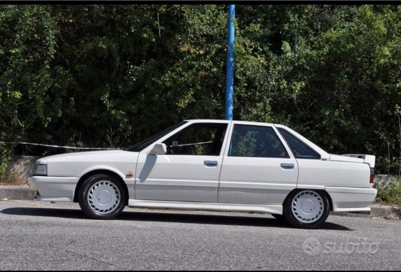 Usata Renault 21 175 CV (128 kW) 1990 Bianco Berlina