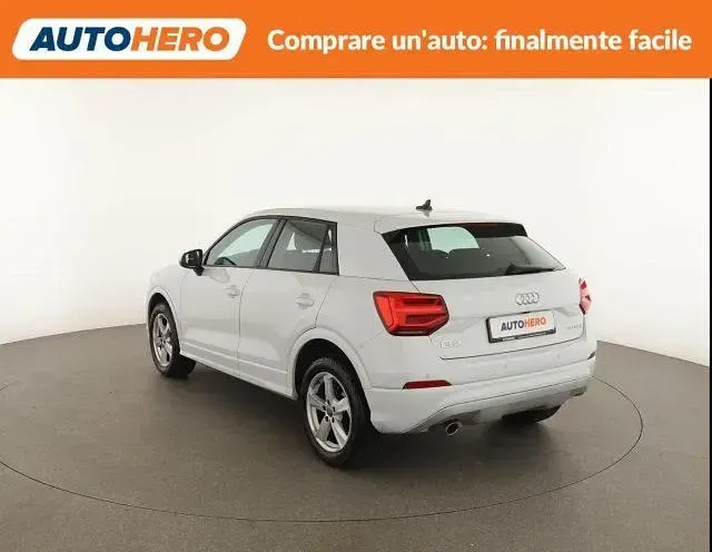 Usata Audi Q2 Admired 116 CV (85 kW) 2019 Bianco SUV