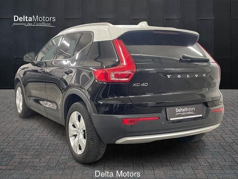 Usata Volvo XC40 Momentum 190 CV (139 kW) 2018 Nerazzurro metallizzato SUV