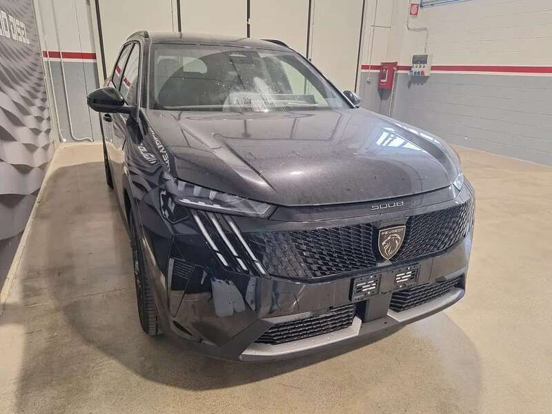 Nuova Peugeot 5008 GTi 136 CV (100 kW) 2025 Nero perla Monovolume